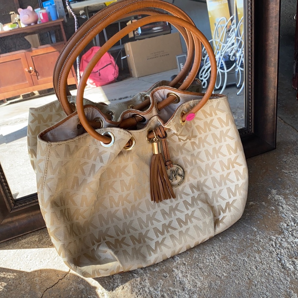 Michael Kors purse